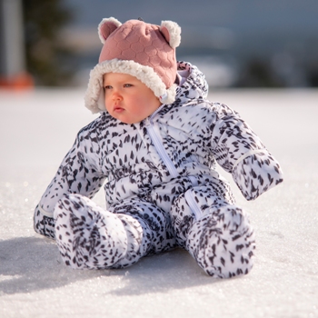 baby met skipakje